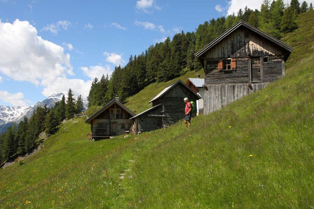 Alpenchalet Farst Apartment Umhausen Exterior photo